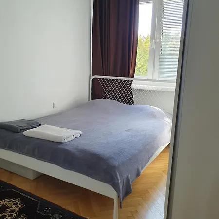 In Warsaw Appartement Piastow